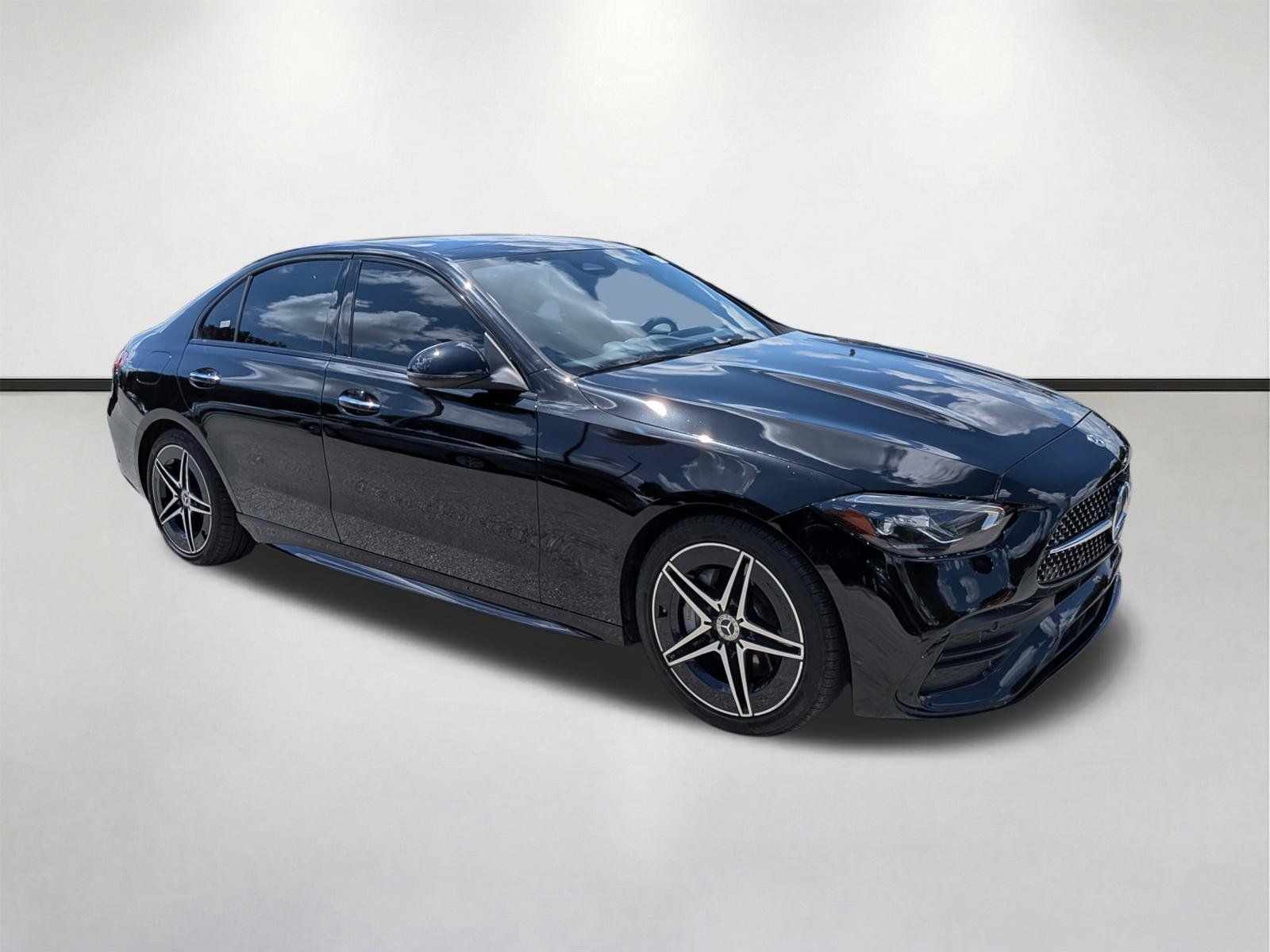 Used 2023 Mercedes-Benz C 300 4MATIC Sedan image 1