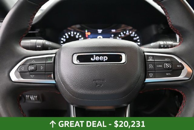 Used 2025 Jeep Compass Trailhawk AWD/4WD image 30