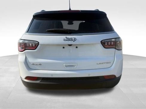 Used 2024 Jeep Compass Limited AWD/4WD image 4
