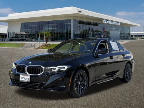 Used 2025 BMW 330i Sedan w/ Convenience Package image 6