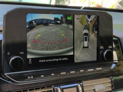 Used 2025 Nissan Pathfinder Platinum w/ Cargo Package FWD image 20