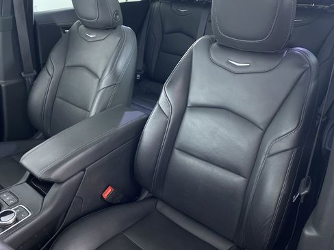 Certified 2020 Cadillac XT4 Premium Luxury image 11