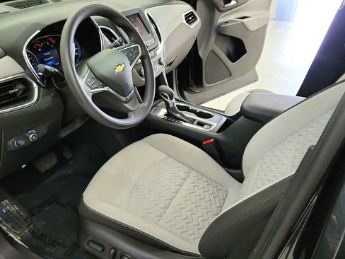 Used 2022 Chevrolet Equinox LS w/ LS Convenience Package FWD image 14