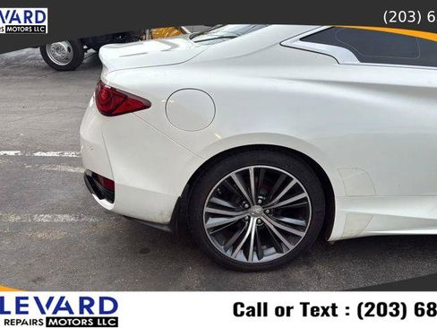 Used 2017 INFINITI Q60 3.0t w/ Premium Plus Package 3.0T AWD/4WD image 11