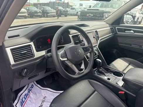 Used 2022 Volkswagen Atlas SE FWD image 11