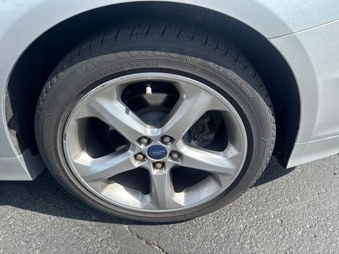 Used 2013 Ford Fusion SE FWD image 6