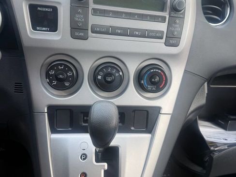 Used 2009 Toyota Matrix FWD image 8