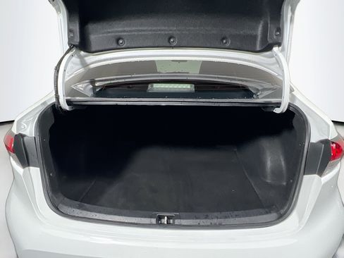 Used 2024 Toyota Corolla LE FWD image 32