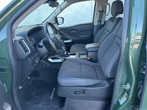Used 2022 Nissan Frontier SV w/ Technology Package AWD/4WD image 10