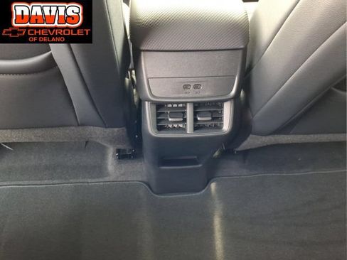 New 2027 Chevrolet Equinox LT w/ Convenience Package II AWD/4WD image 15