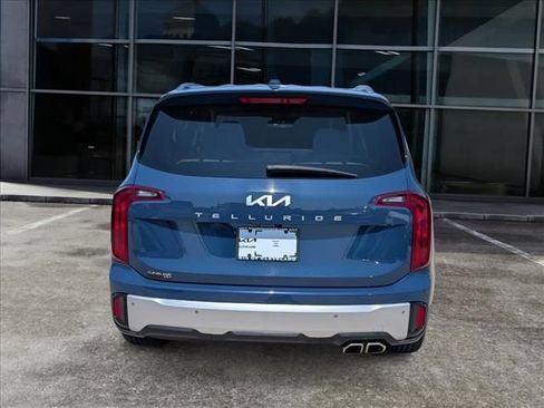Used 2024 Kia Telluride S w/ S Sunroof Package FWD image 6