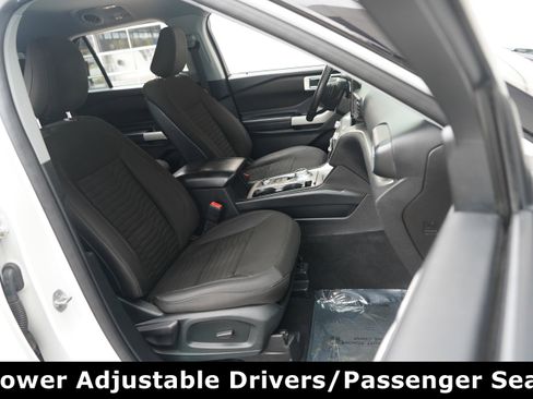 Used 2020 Ford Explorer XLT AWD/4WD image 25