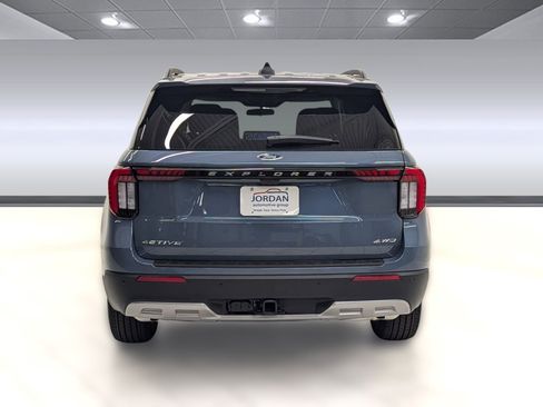 New 2026 Ford Explorer Active w/ Active Comfort Package image 8