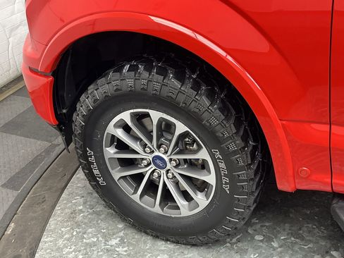 Certified 2020 Ford F150 Lariat w/ Equipment Group 502A Luxury image 37