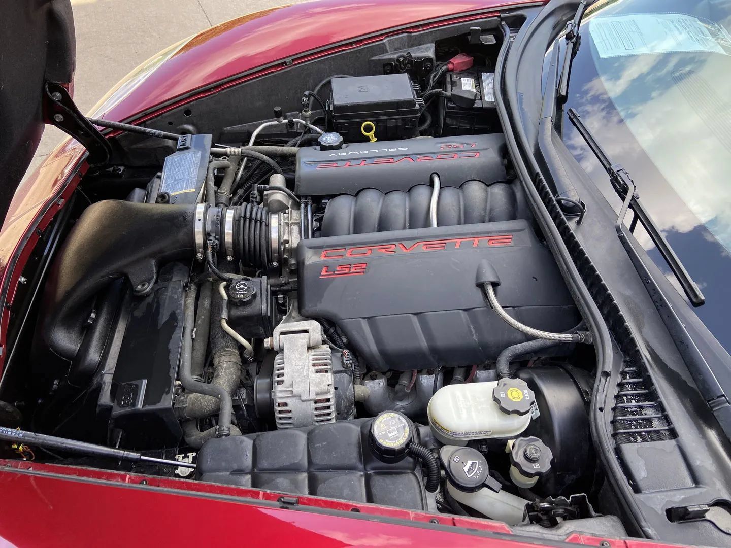 Used 2005 Chevrolet Corvette Coupe w/ Preferred Equipment Group RWD image 18