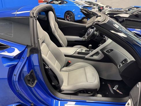 Used 2019 Chevrolet Corvette Z06 RWD image 33