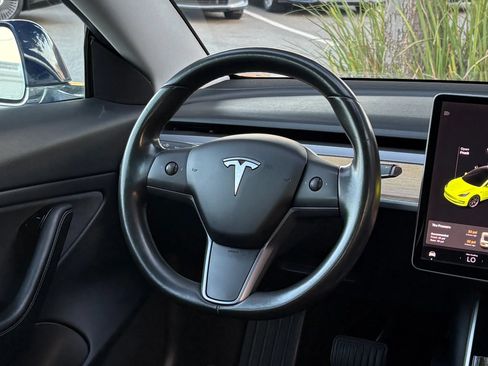 Used 2019 Tesla Model 3 Mid Range RWD image 21