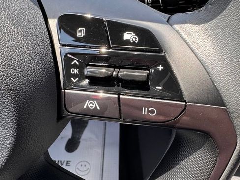 Used 2026 Hyundai Elantra Sport FWD image 26