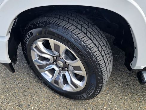 Certified 2022 RAM 1500 Limited w/ Body Color Bumper Group AWD/4WD image 39
