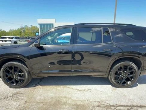 Used 2024 Chevrolet Traverse RS w/ LPO, Floor Liner Package FWD image 5