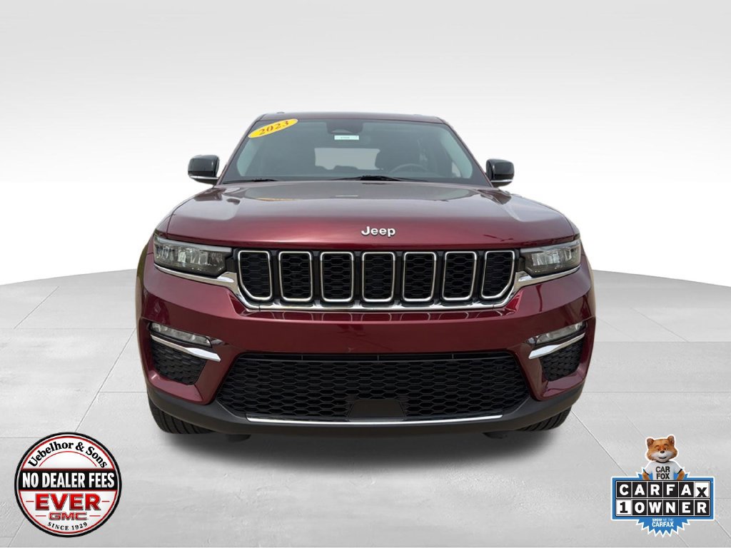 Used 2023 Jeep Grand Cherokee Limited w/ Trailer Tow Prep Group (B) AWD/4WD image 12