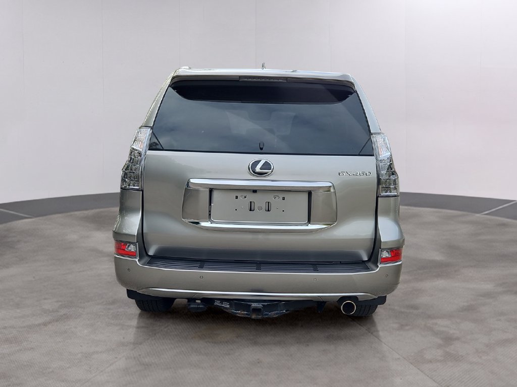 Used 2023 Lexus GX 460 Premium w/ Premium Package AWD/4WD image 5