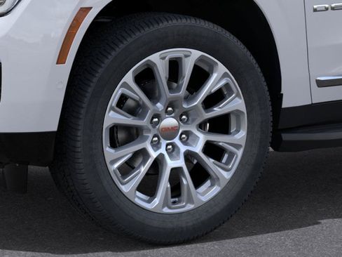 New 2026 GMC Yukon XL Denali AWD/4WD image 9