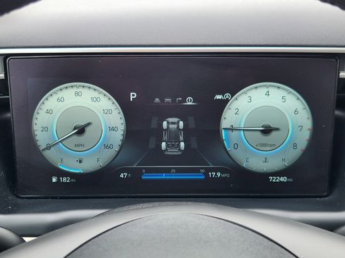 Used 2023 Hyundai Tucson Limited image 17