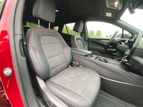 Used 2024 Chevrolet Blazer EV RS AWD/4WD image 25