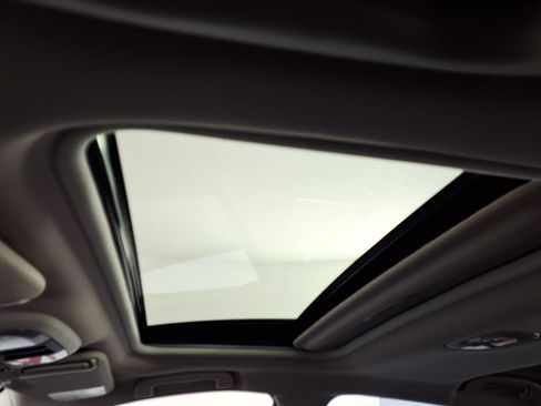 Certified 2025 Subaru Crosstrek 2.0i Premium image 14