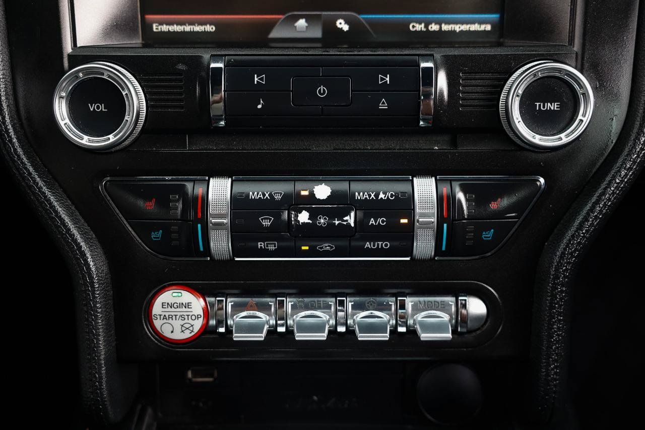 Used 2015 Ford Mustang Premium RWD image 32