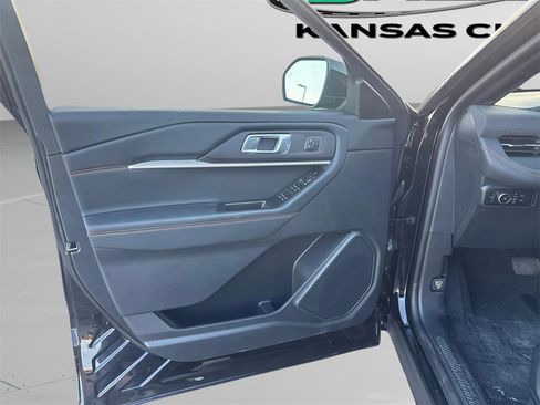 New 2026 Ford Explorer Tremor w/ Tremor Convenience Package image 18