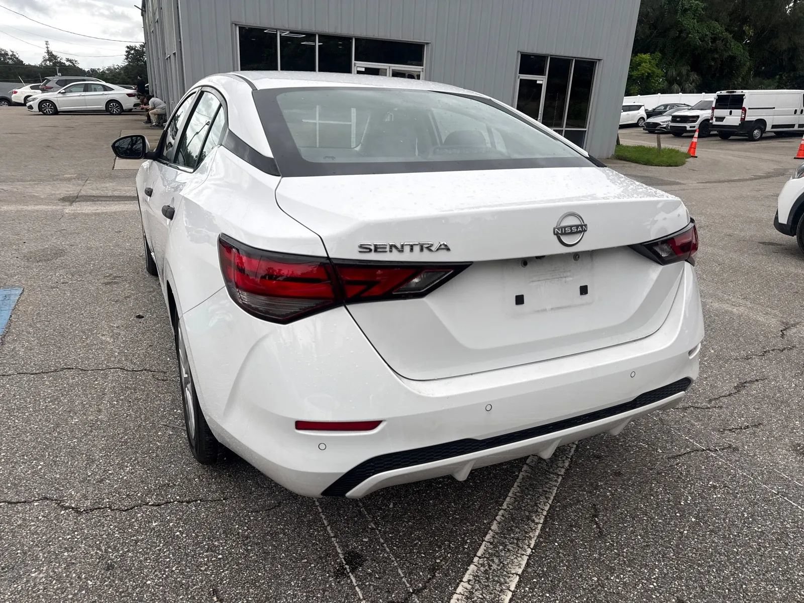 Used 2025 Nissan Sentra S FWD image 10