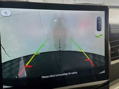 Used 2024 Ford Expedition Max XLT image 24