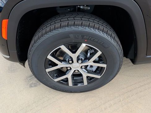 New 2025 Jeep Grand Cherokee L Limited image 59