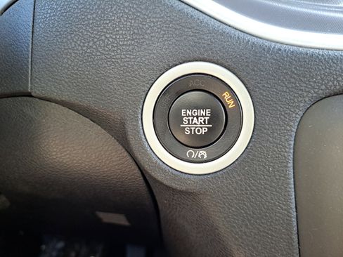 Used 2022 Dodge Charger GT image 29