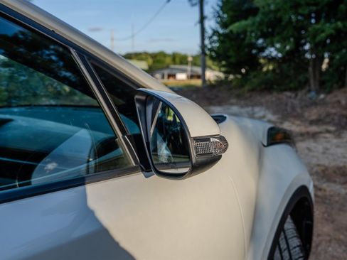 Used 2018 Toyota C-HR XLE FWD image 12