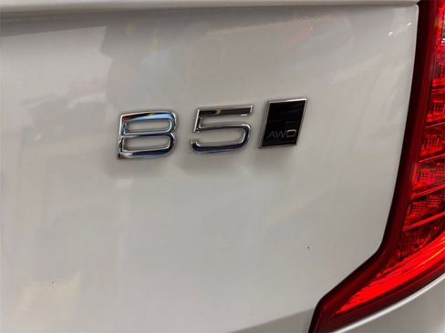 Certified 2023 Volvo XC90 B5 Core w/ Climate Package image 35