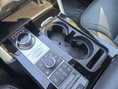 Used 2017 Land Rover Discovery HSE Luxury image 25