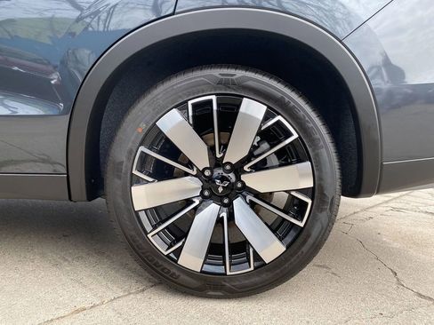 New 2025 Mitsubishi Outlander SE image 31