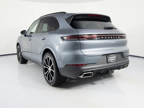 New 2026 Porsche Cayenne image 3