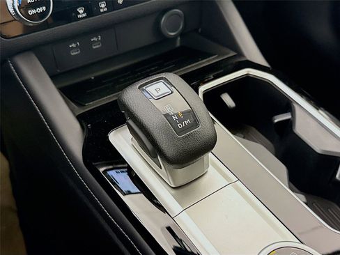 New 2026 Mitsubishi Outlander ES image 15