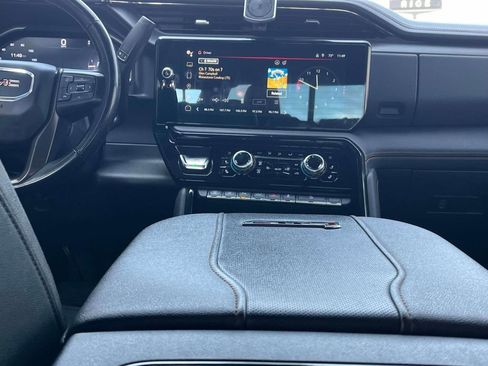 Used 2024 GMC Sierra 3500 AT4 w/ AT4 Premium Plus Package image 14