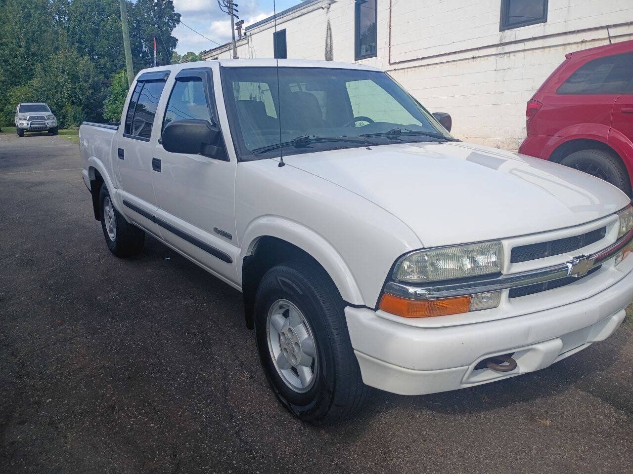 Used 2003 Chevrolet S10 Pickup LS AWD/4WD image 4