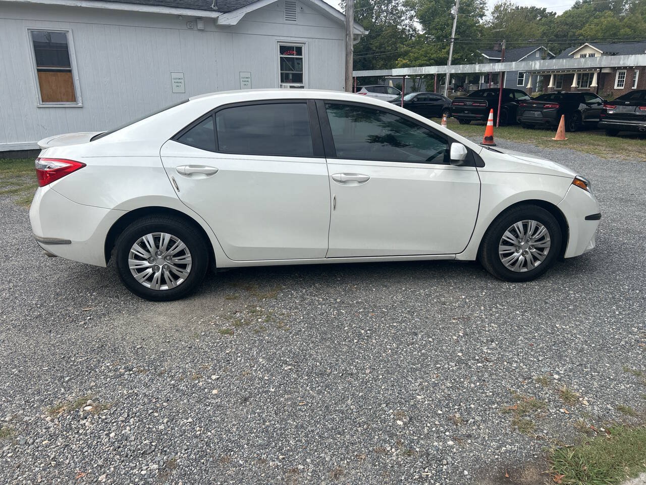 Used 2014 Toyota Corolla LE FWD image 7
