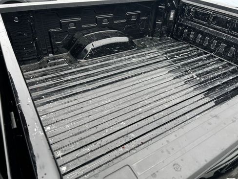 Used 2025 Chevrolet Silverado 2500 LT w/ Convenience Package image 16