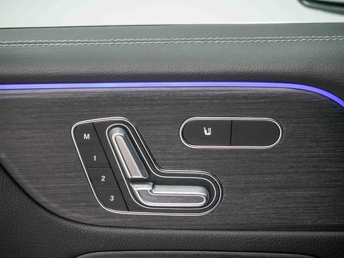 Used 2026 Mercedes-Benz GLB 250 image 20