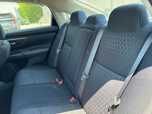 Used 2017 Nissan Altima 2.5 SV FWD image 23