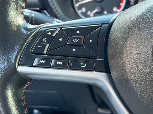 Certified 2024 Nissan Sentra SR FWD image 29