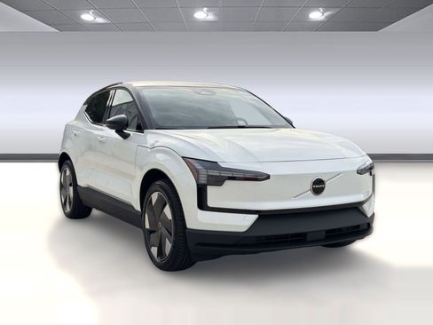 New 2026 Volvo EX30 Plus w/ Climate Package AWD/4WD image 7